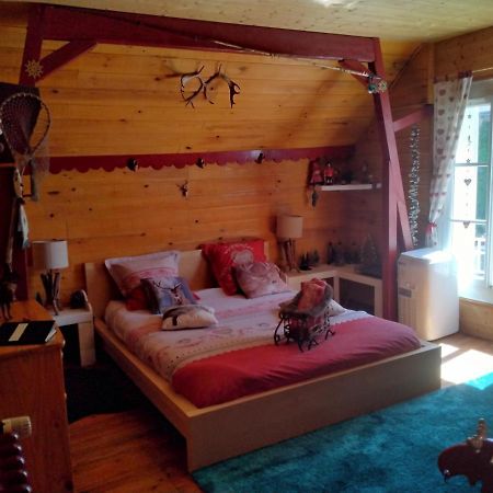 Bed and Breakfast O Tour Du Monde Cellettes  Esterno foto