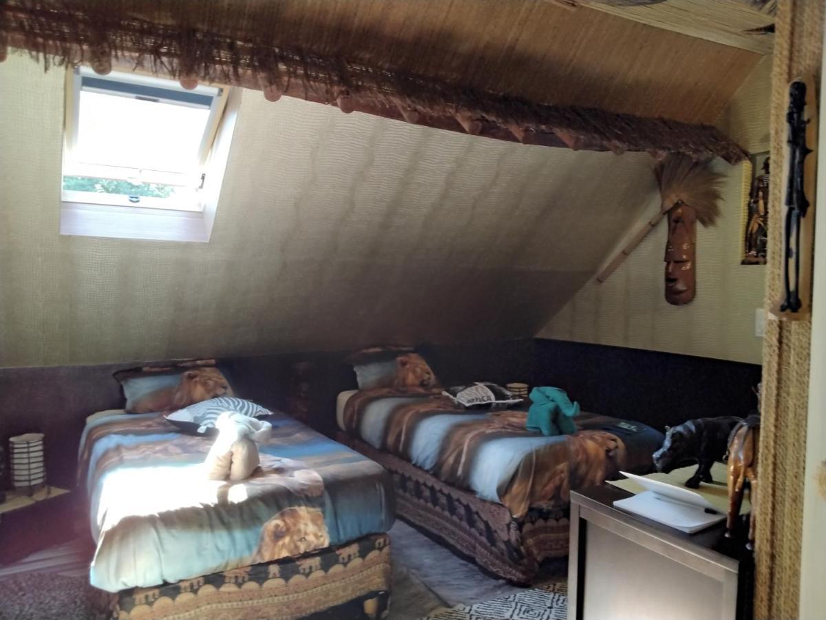 Bed and Breakfast O Tour Du Monde Cellettes  Esterno foto