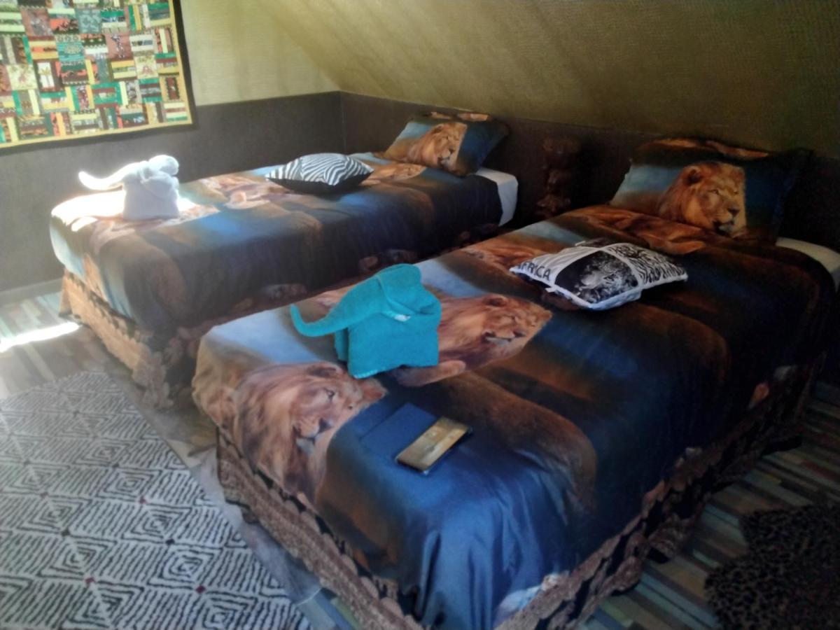 Bed and Breakfast O Tour Du Monde Cellettes  Esterno foto