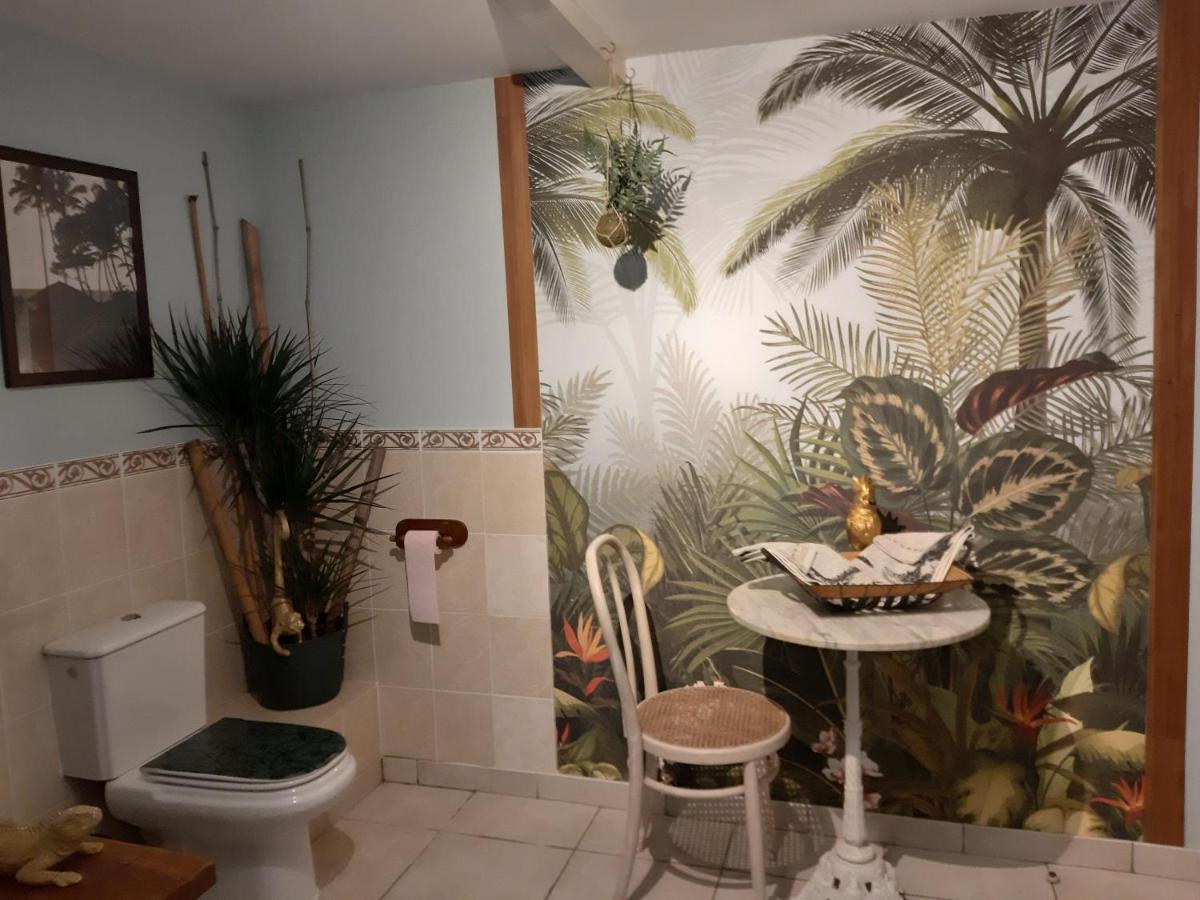 Bed and Breakfast O Tour Du Monde Cellettes  Esterno foto
