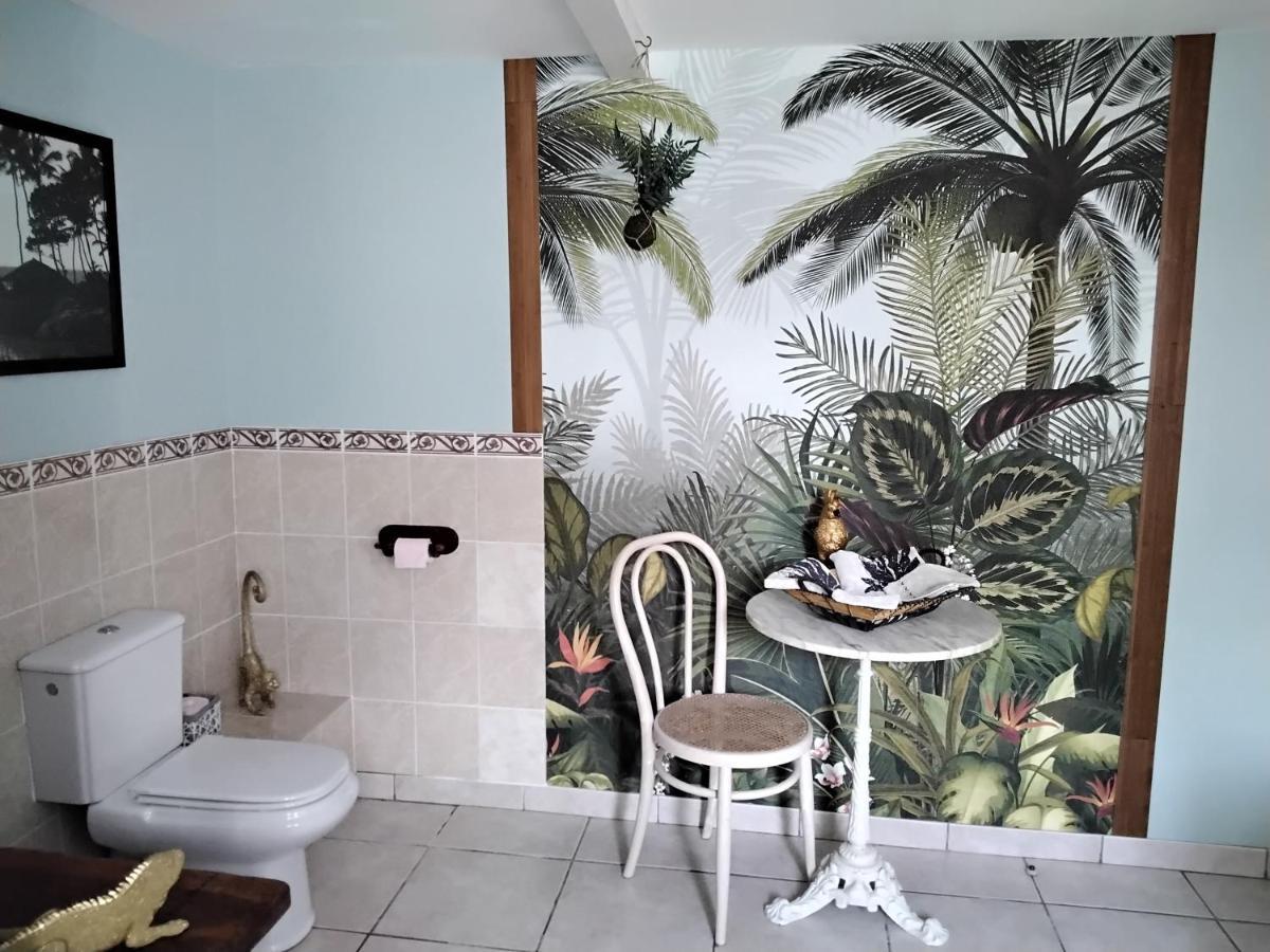 Bed and Breakfast O Tour Du Monde Cellettes  Esterno foto