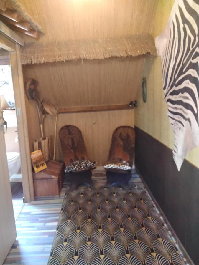 Bed and Breakfast O Tour Du Monde Cellettes  Esterno foto