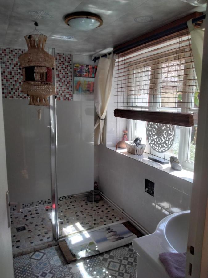 Bed and Breakfast O Tour Du Monde Cellettes  Esterno foto