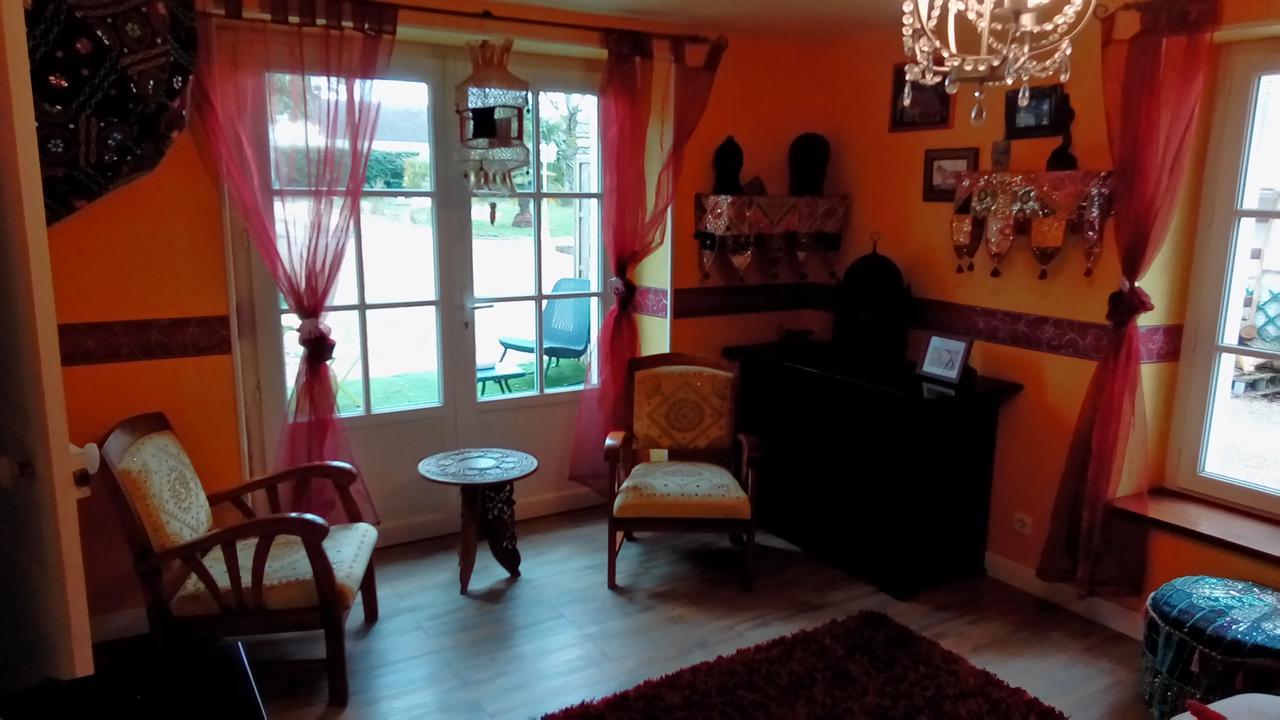 Bed and Breakfast O Tour Du Monde Cellettes  Esterno foto