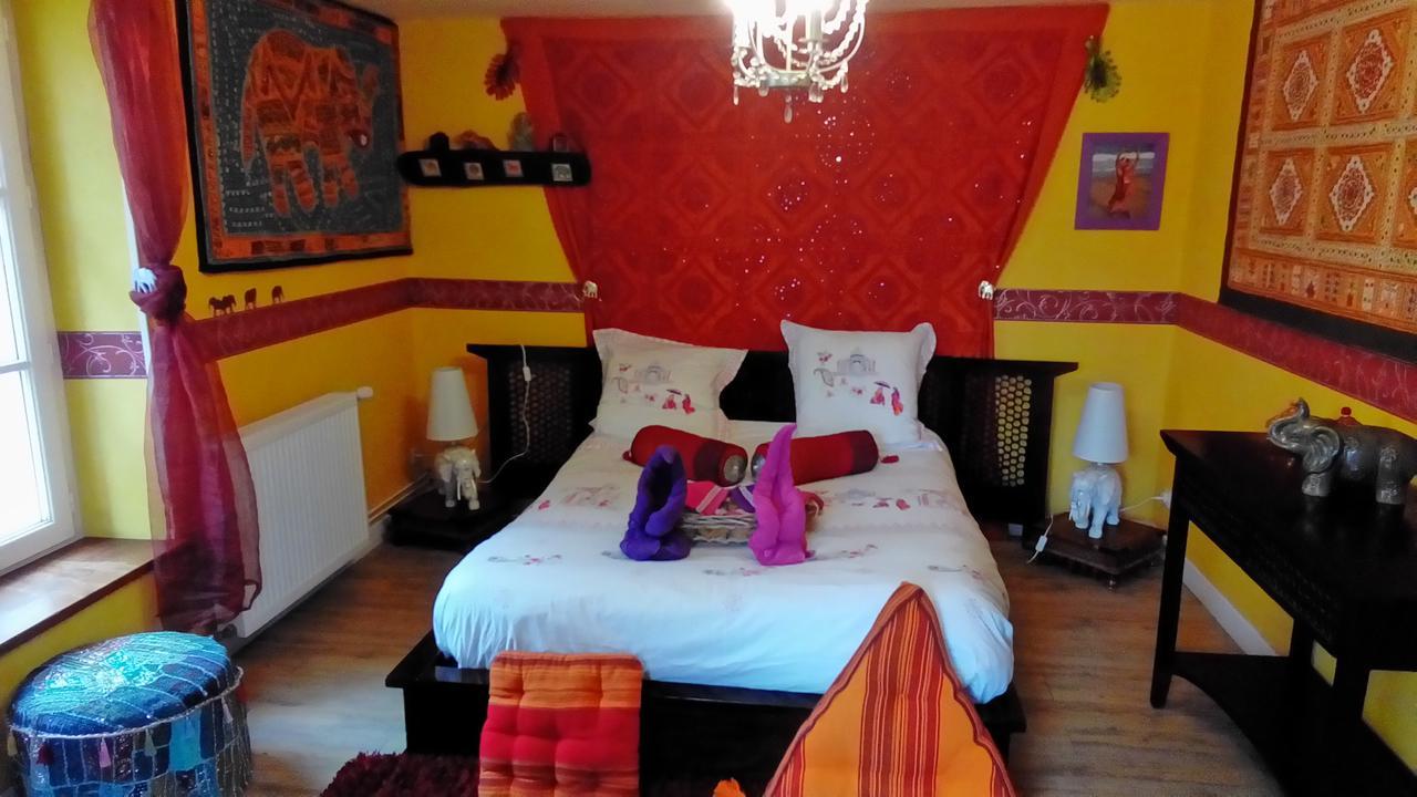 Bed and Breakfast O Tour Du Monde Cellettes  Esterno foto