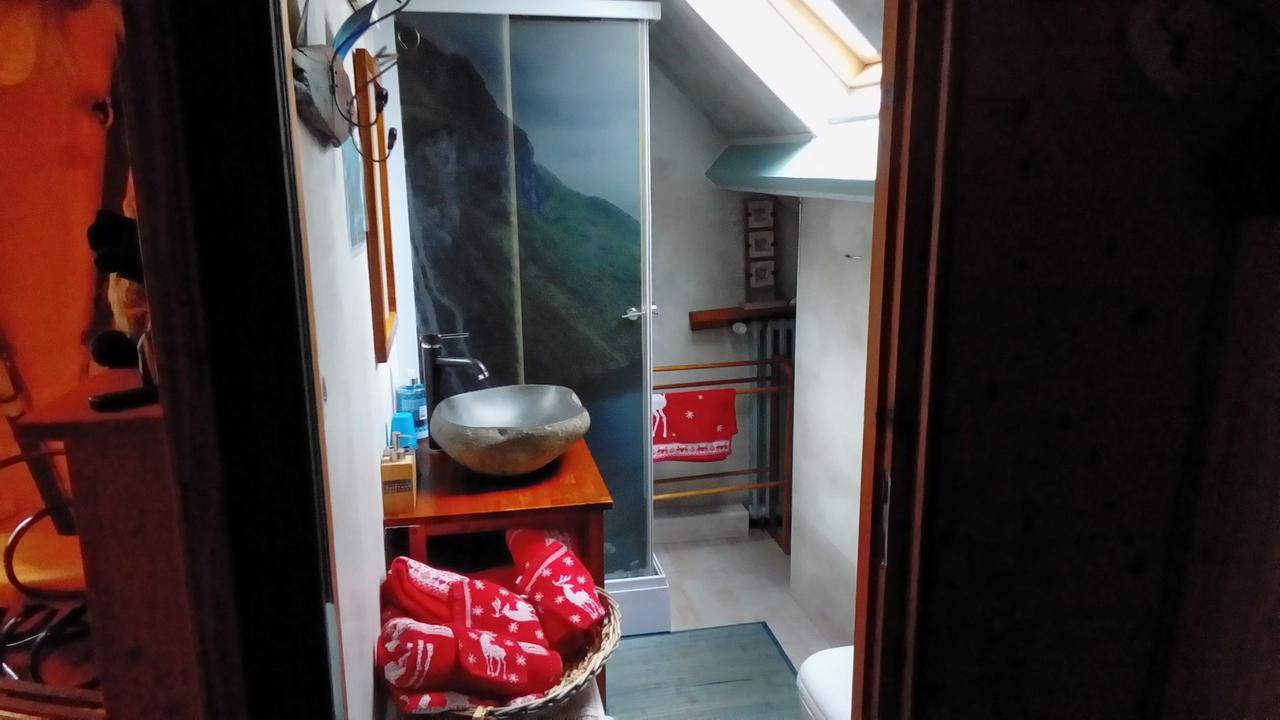 Bed and Breakfast O Tour Du Monde Cellettes  Esterno foto